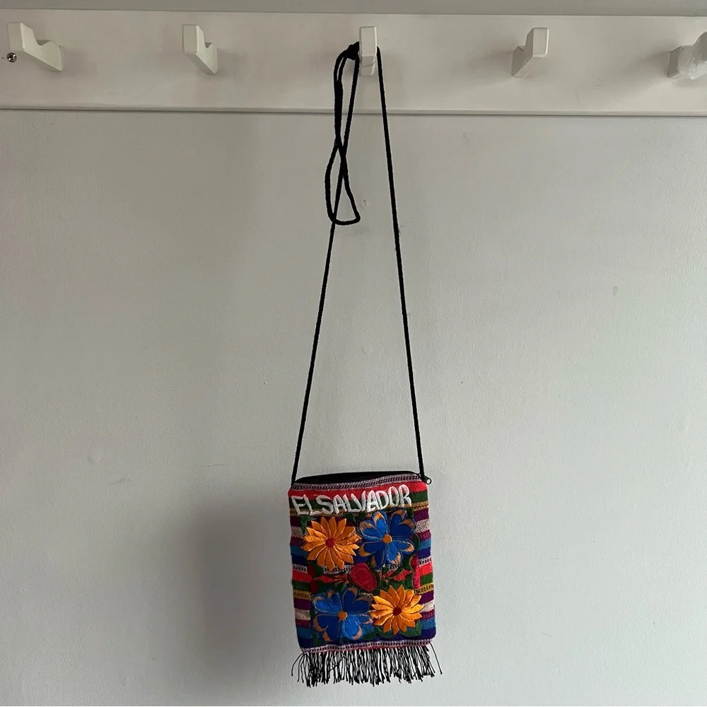 El Salvador Embroidered Floral Crossbody Bag - Multicolor - Picture 6 of 6